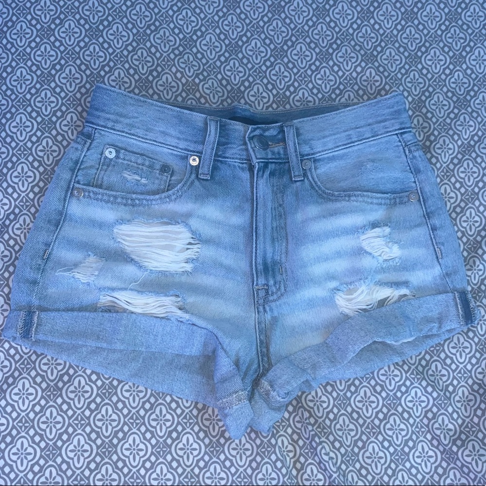 Aeropostale Light Wash Mom Shorts